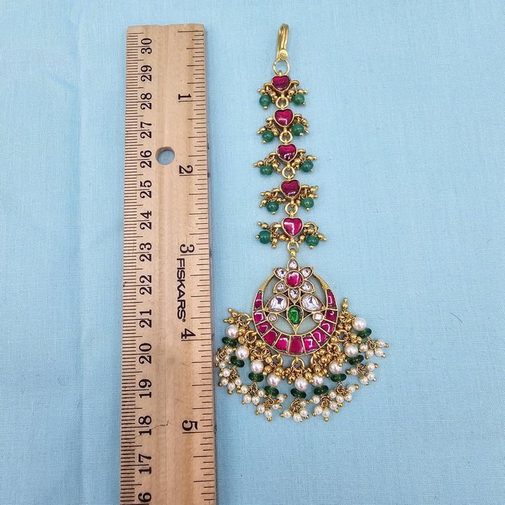 pINK & gREEN KundanS
