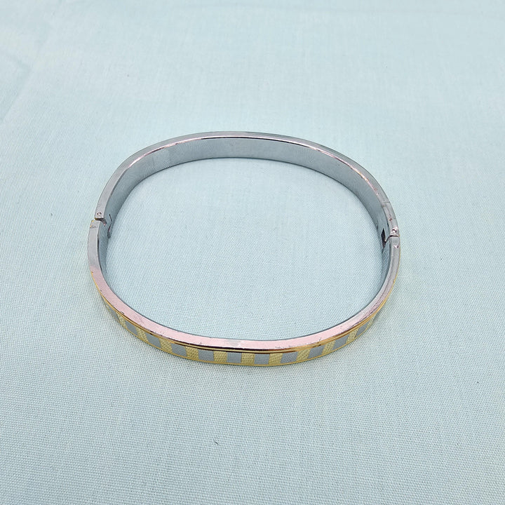 Mens square kada