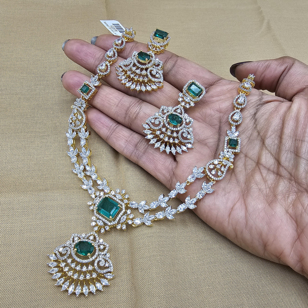 Emerald necklace set