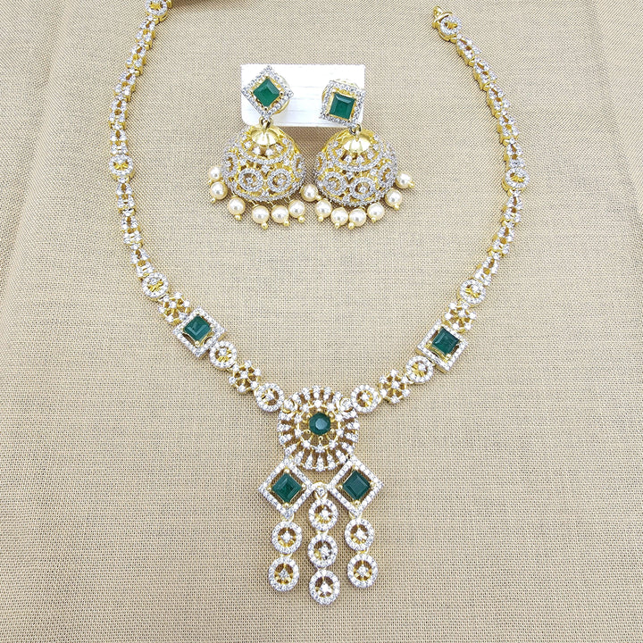 short Emerald necklace set