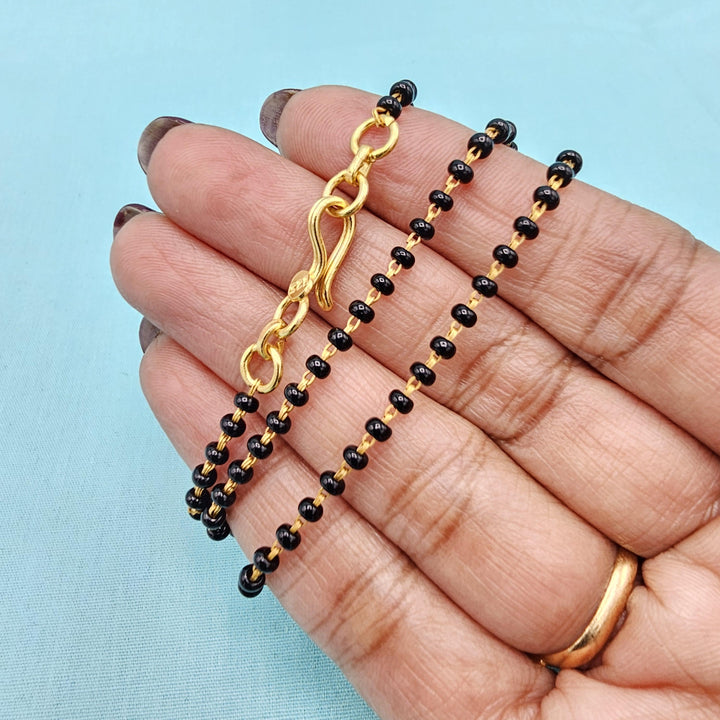 16" Silver black beads