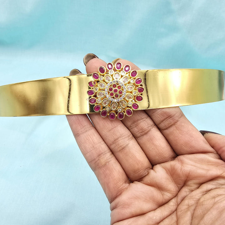 Infant baby vaddanam