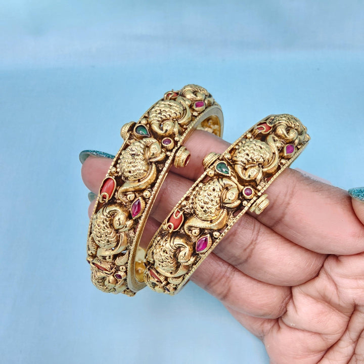 2.6 Size Silver Kada