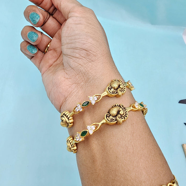 2.4 size Nakshi bangles