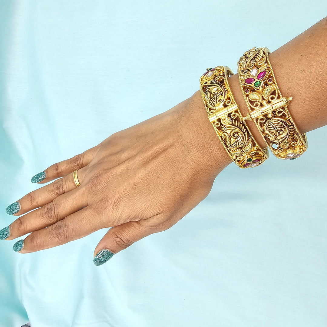 2.6 Silver Kundan nakshi