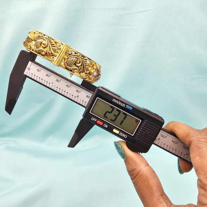 2.6 Silver Kundan nakshi