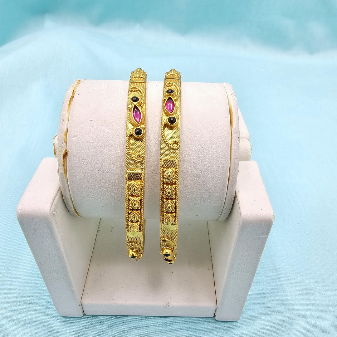 2.8 Silver bangles