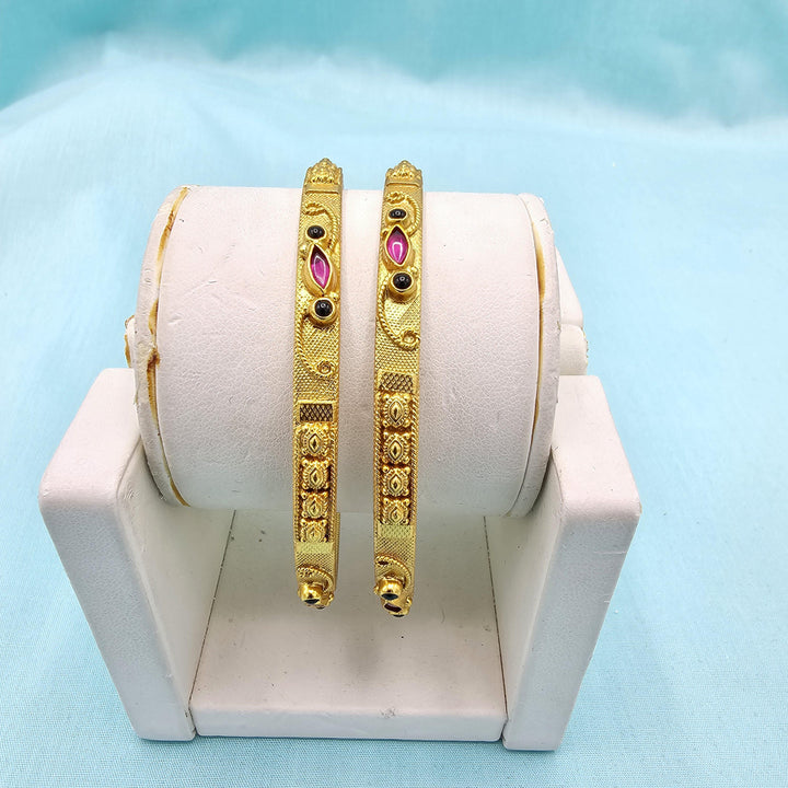 2.8 Silver bangles