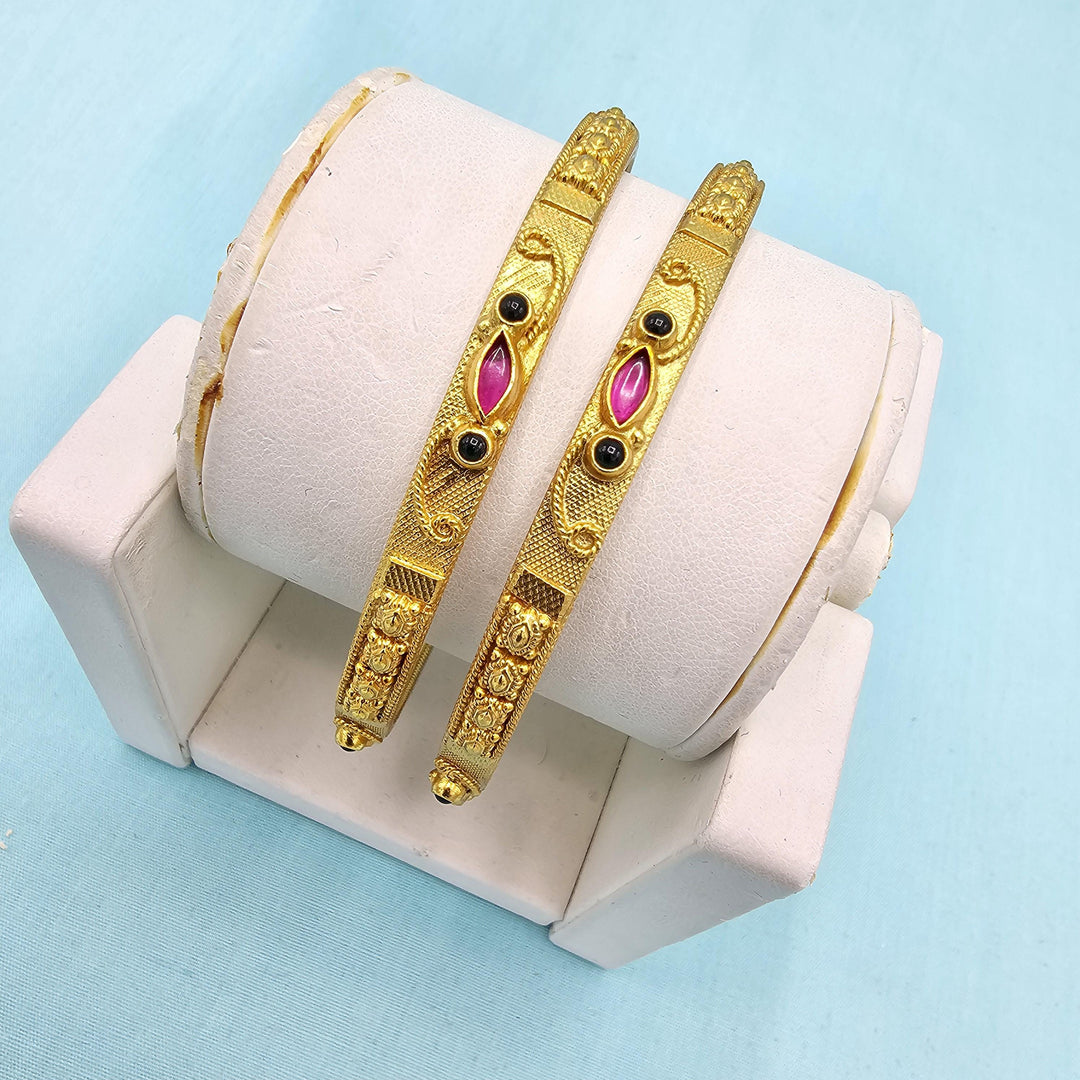 2.8 Silver bangles