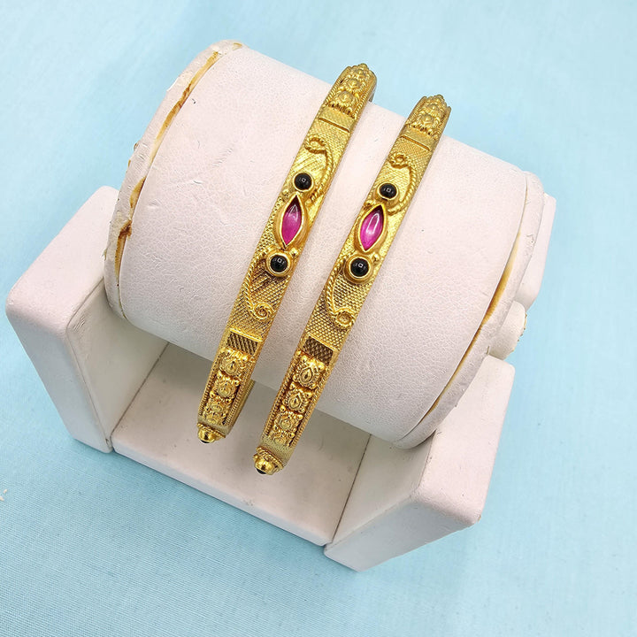 2.8 Silver bangles
