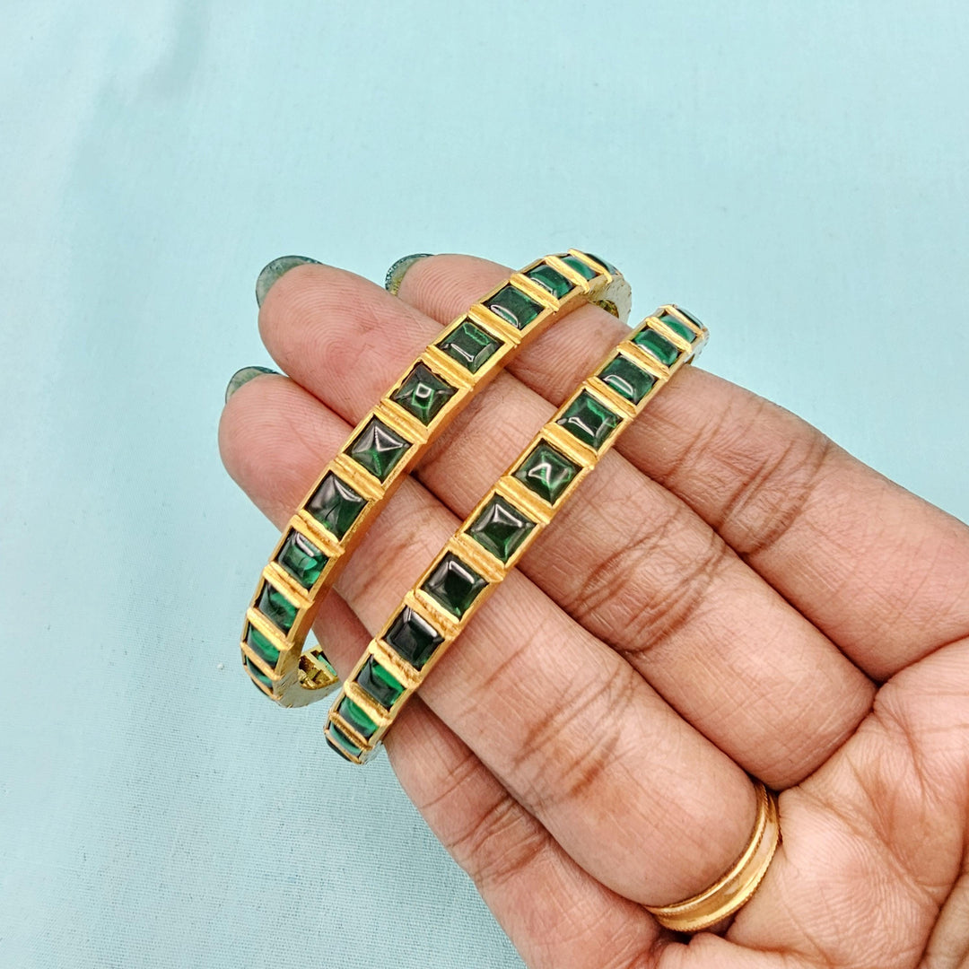 2.6,2.8 Silver Emerald bangles