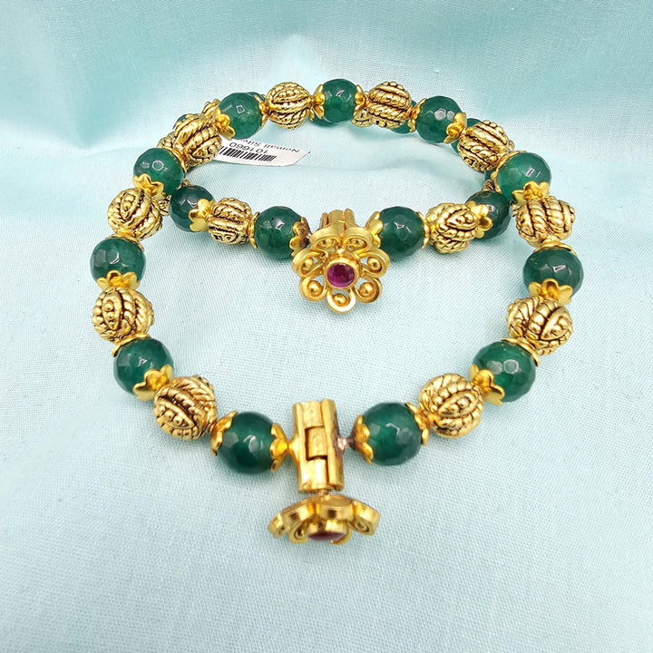 2.8 Openable green beads