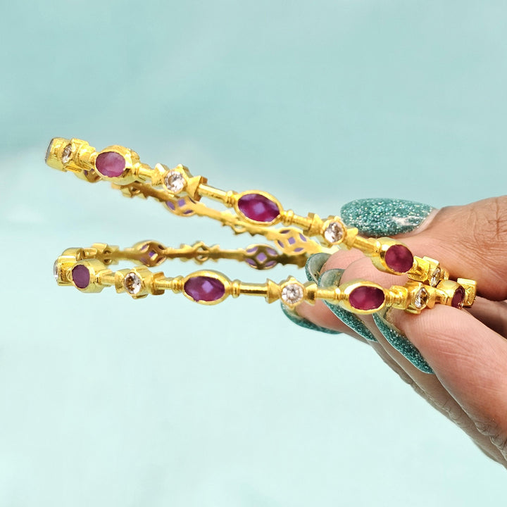 2.8 silver Pink stone bangles