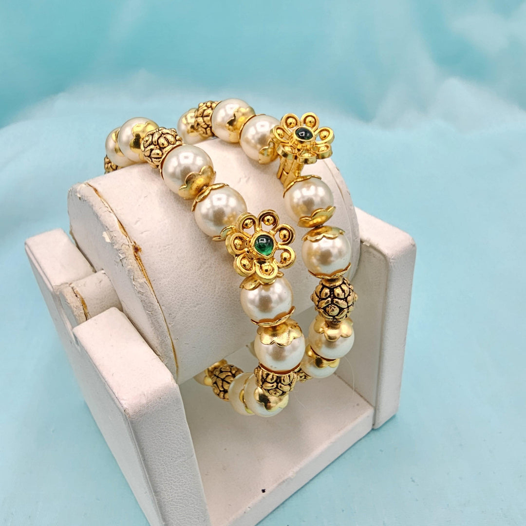 2.8 Silver Pearl bangles