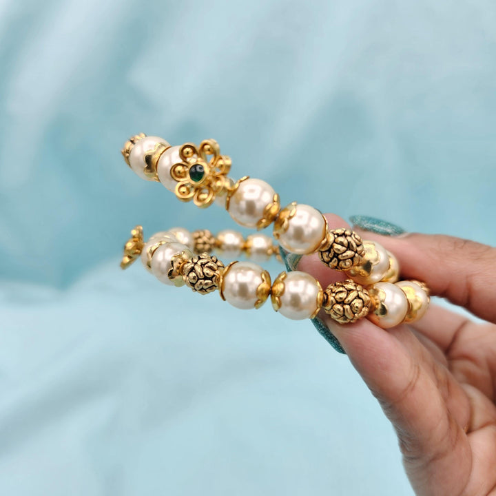 2.8 Silver Pearl bangles