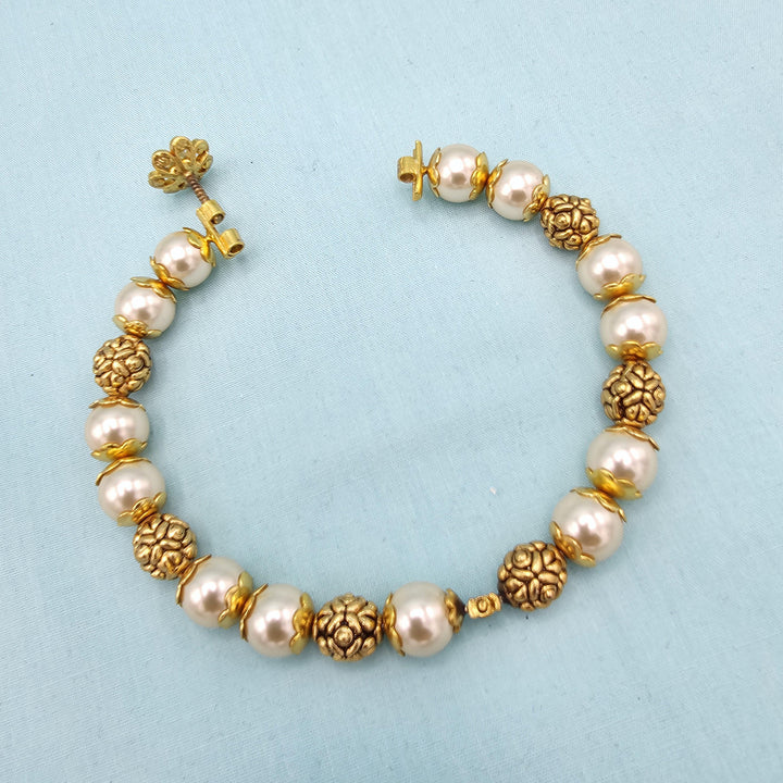 2.8 Silver Pearl bangles