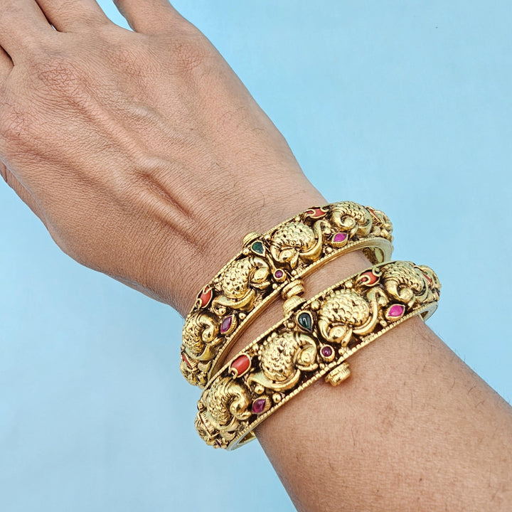2.6 Size Silver Kada