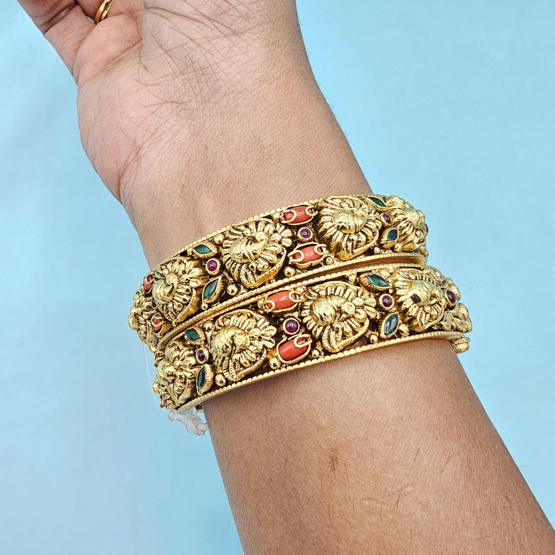 2.6 Silver Nakshi bangles