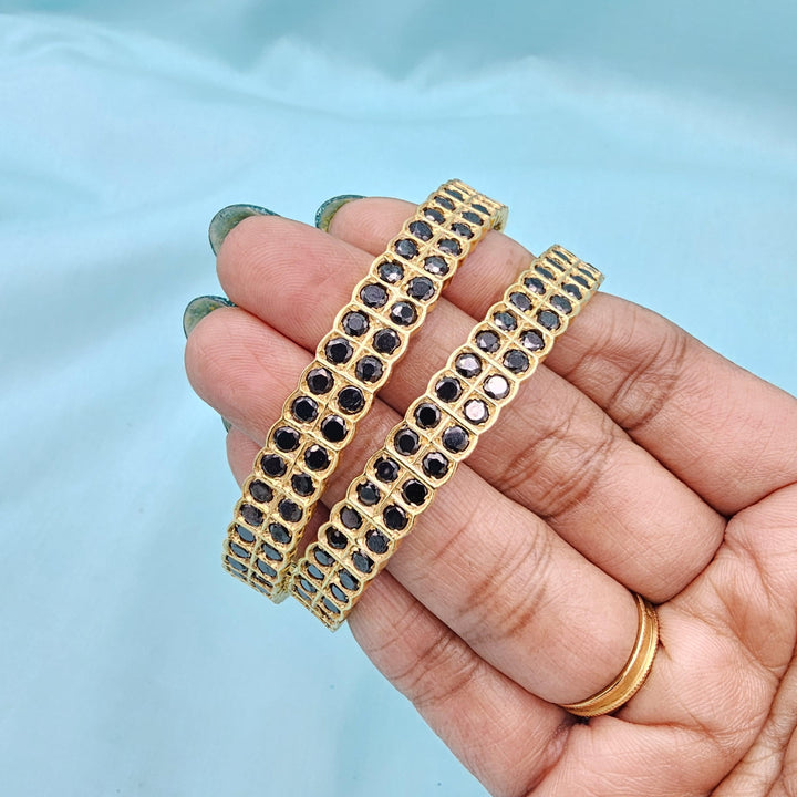 2.6 black Stone bangles