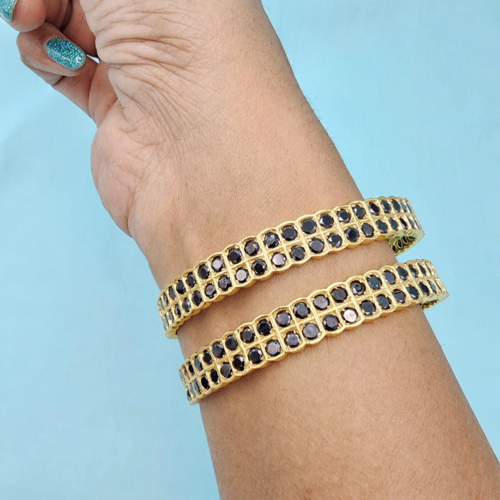 2.6 black Stone bangles