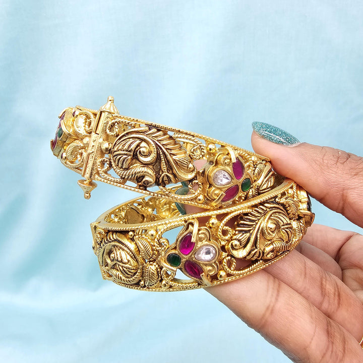 2.6 Silver Kundan nakshi