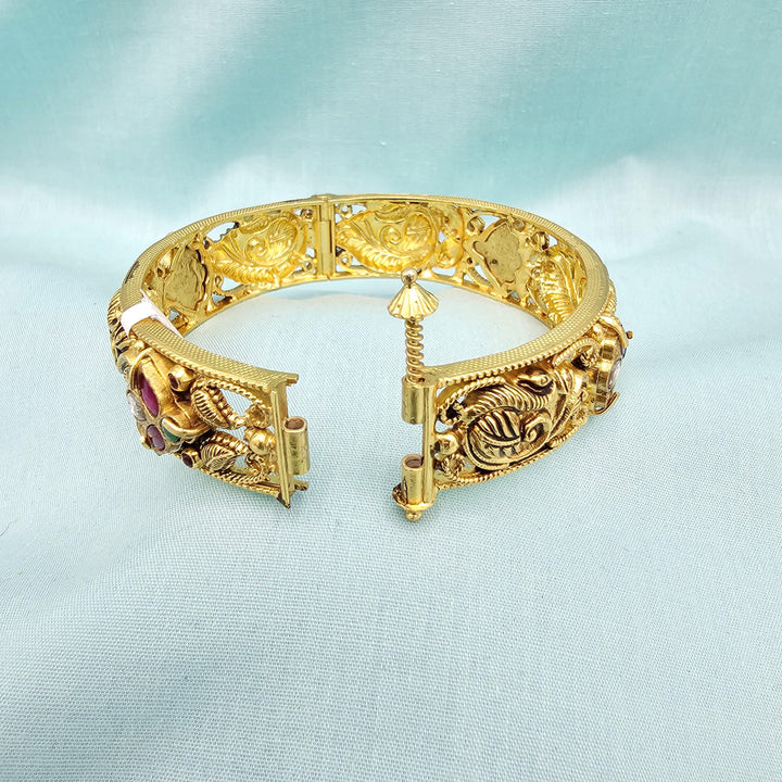 2.6 Silver Kundan nakshi