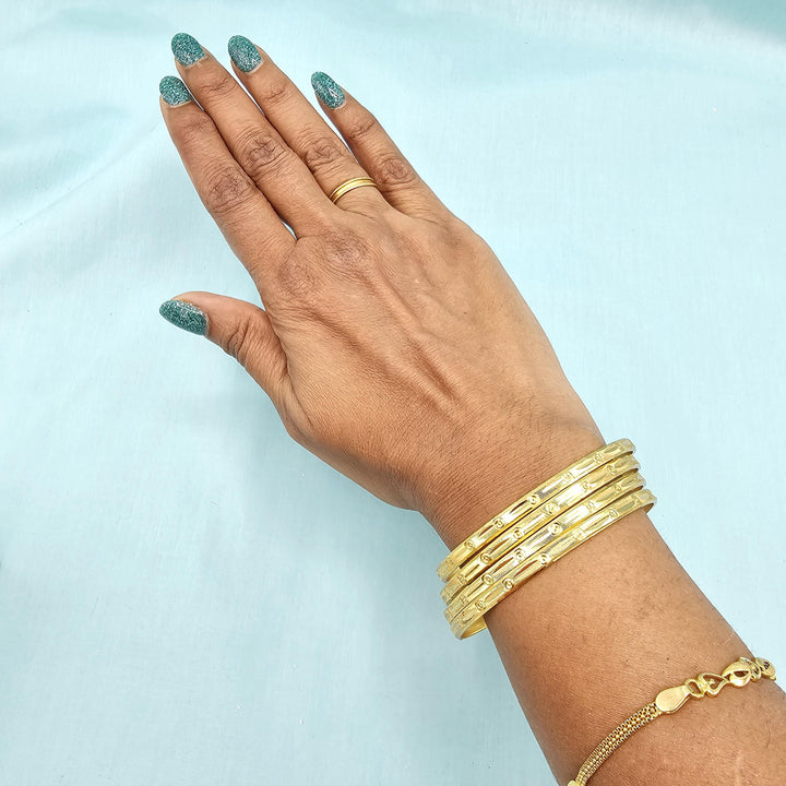 2.8 Silver Plain bangles