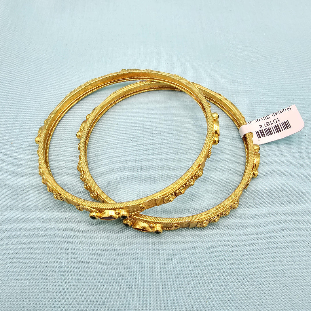 2.8 Silver bangles