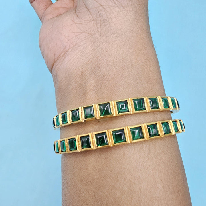 2.6,2.8 Silver Emerald bangles