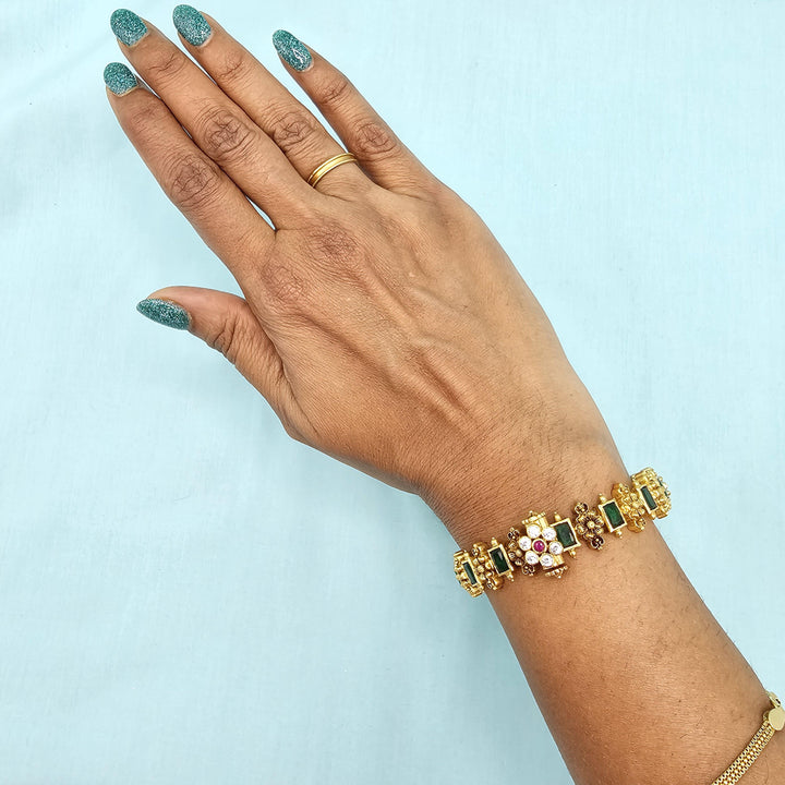 2.4 Sz Emerald nakshi bangles