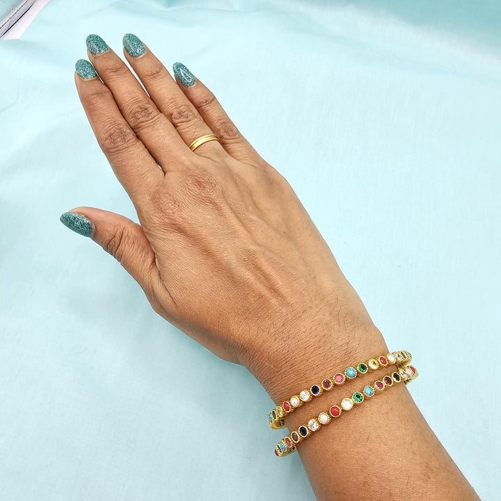 2.4 Mutli color bangles