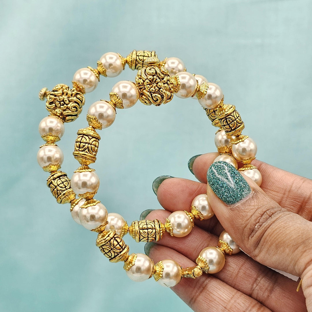 2.4 Silver Pearl Nakshi