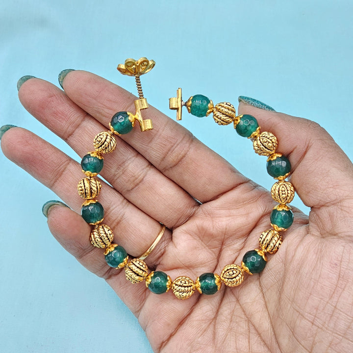 2.8 Openable green beads