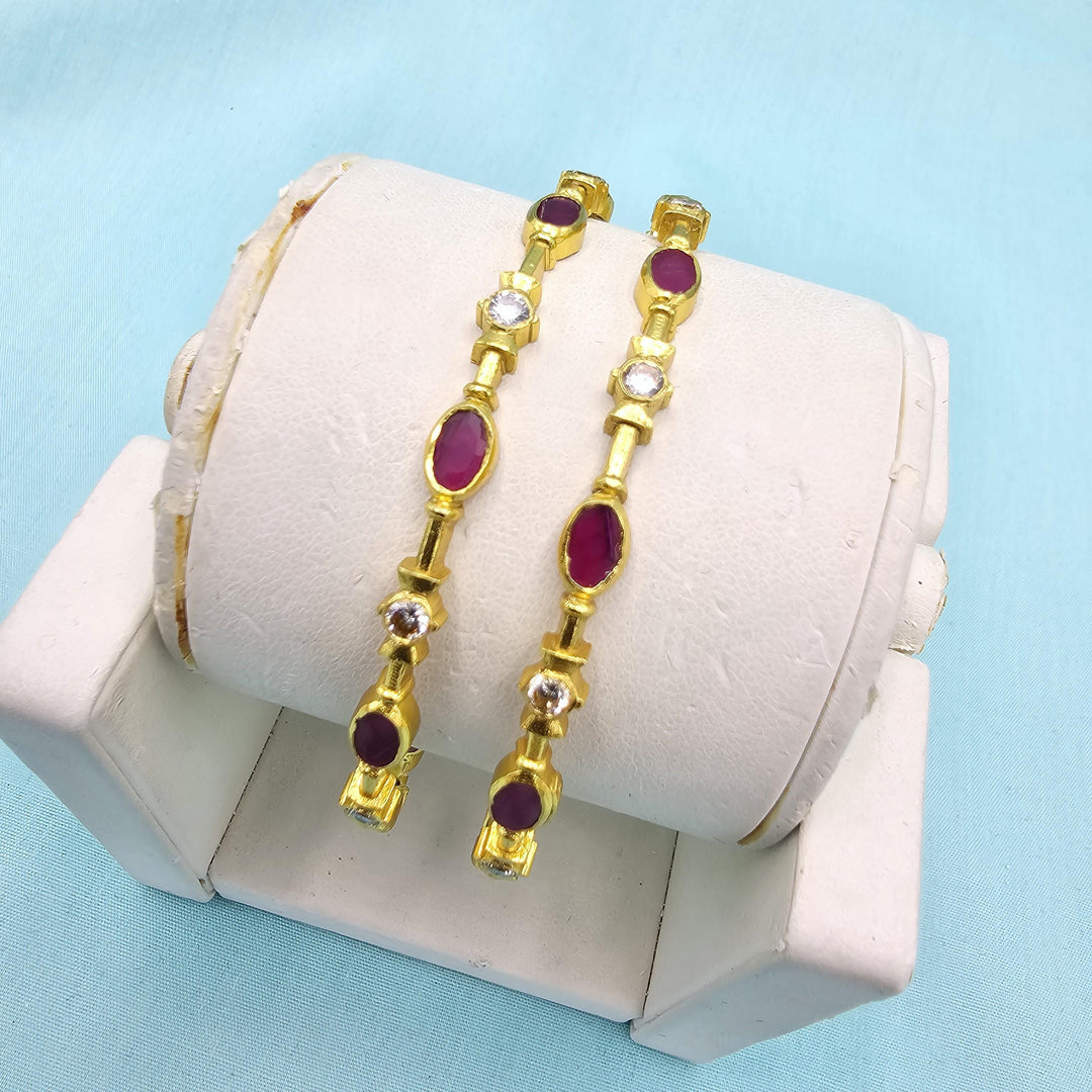 2.8 silver Pink stone bangles