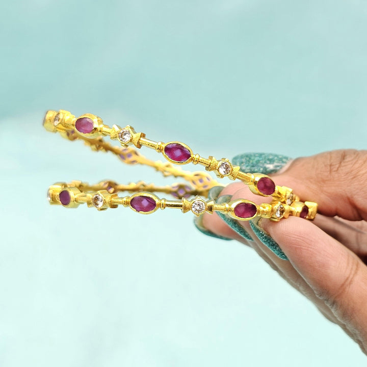 2.8 silver Pink stone bangles