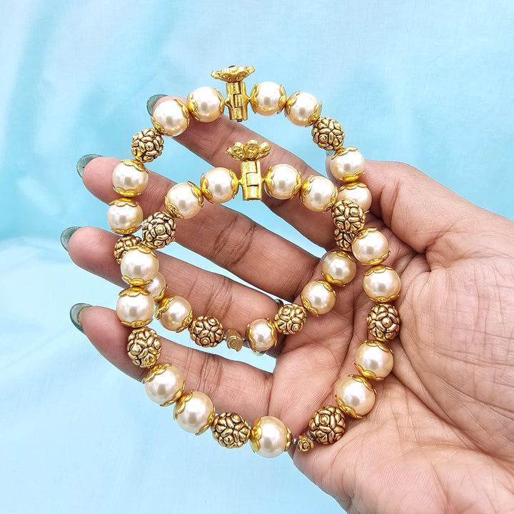 2.8 Silver Pearl bangles