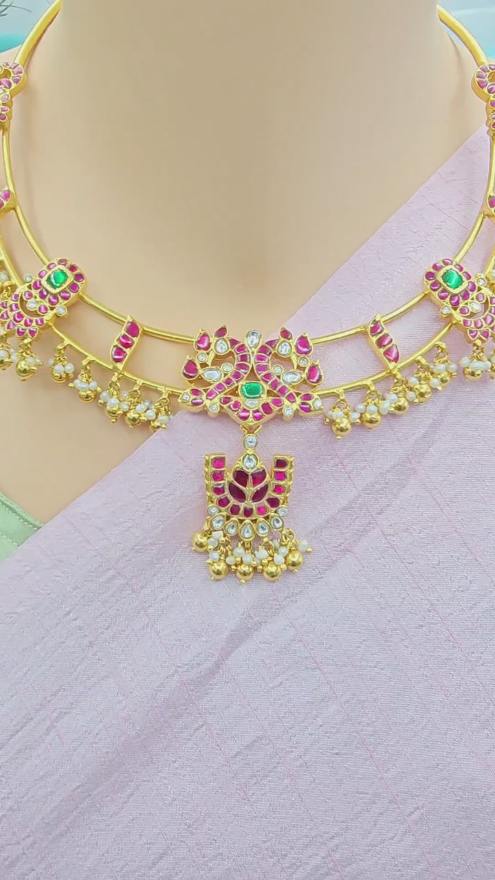 Kundan Hasli Necklace